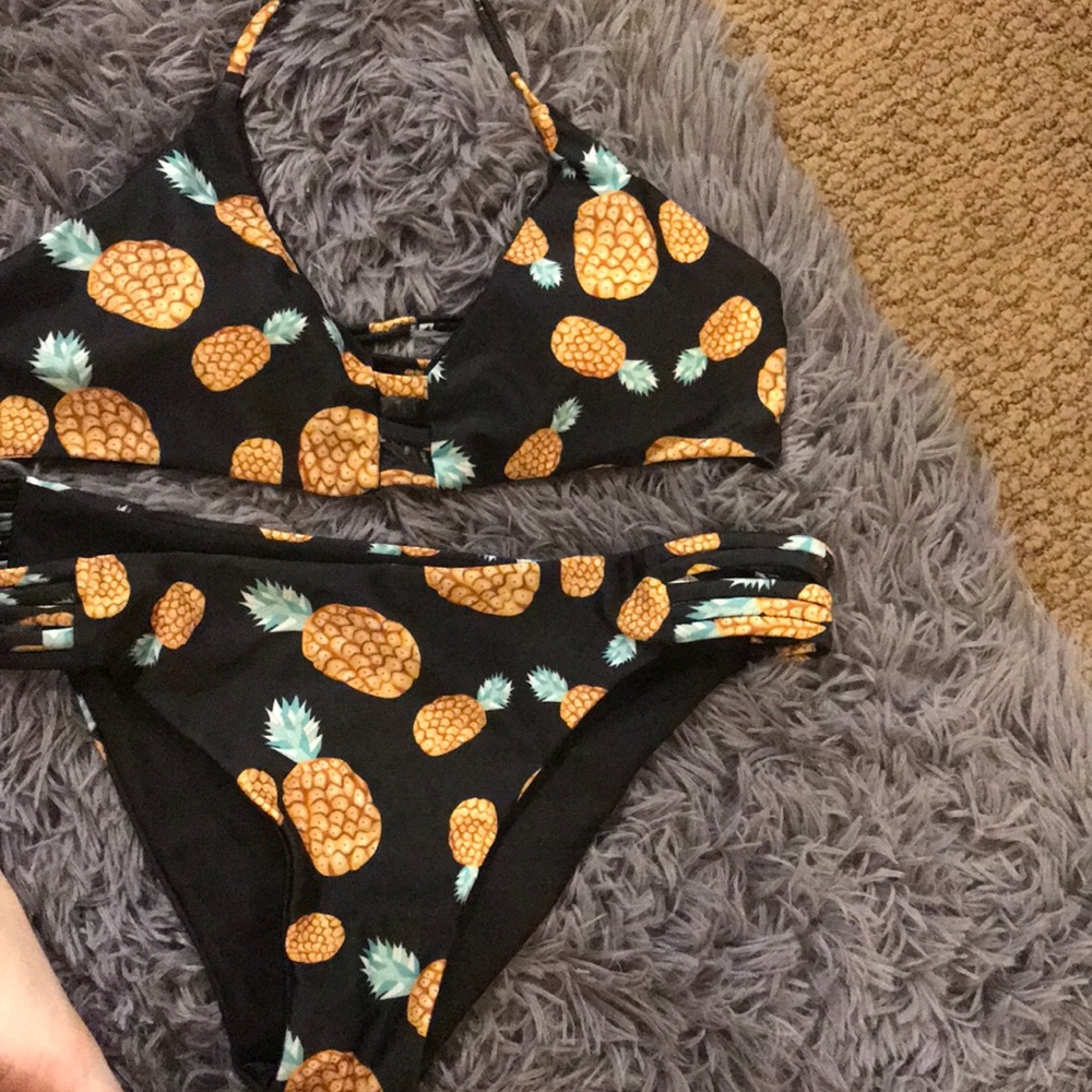 Pineapple bikini🍍